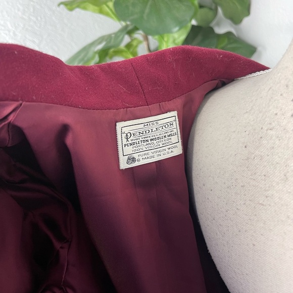 Vintage Pendleton Burgundy Wine Two Piece Wool Skirt Blazer Set - Picture 8 of 8